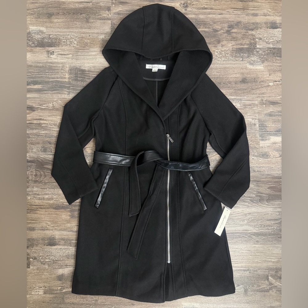 Kenneth Cole Women’s Black Hooded Zipper Belted Faux Leather Detail Coat